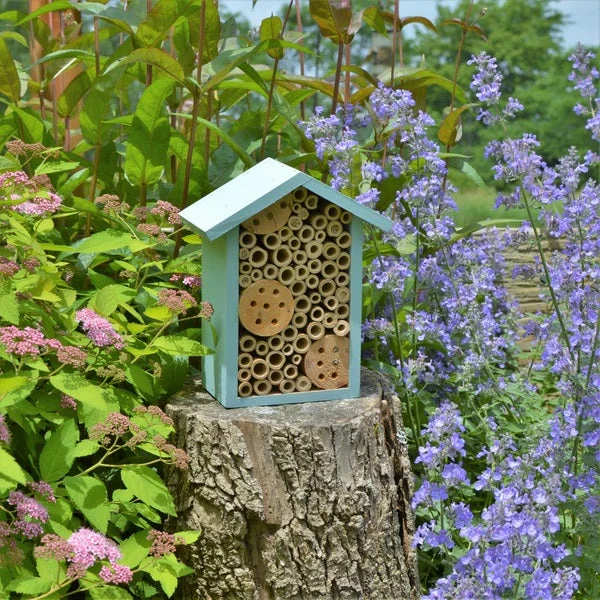 Nature's Way Better Gardens Bee House, Assorted Colors PWH1-C - Image 2